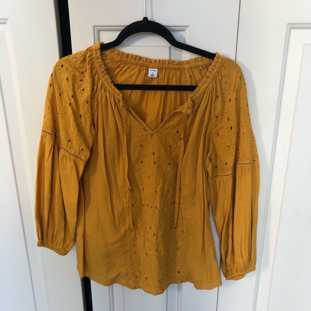 Mustard yellow old navy top